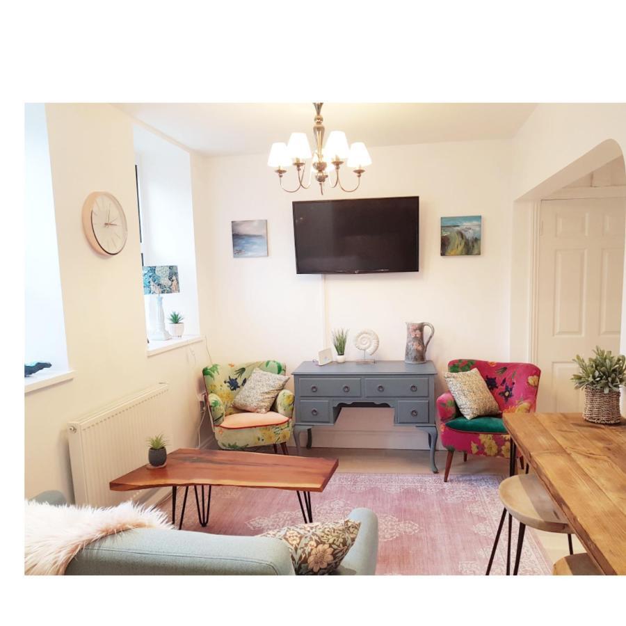 St Ives Apartment Private Parking With Garden 10 Minute Walk Into Town And Beach ภายนอก รูปภาพ