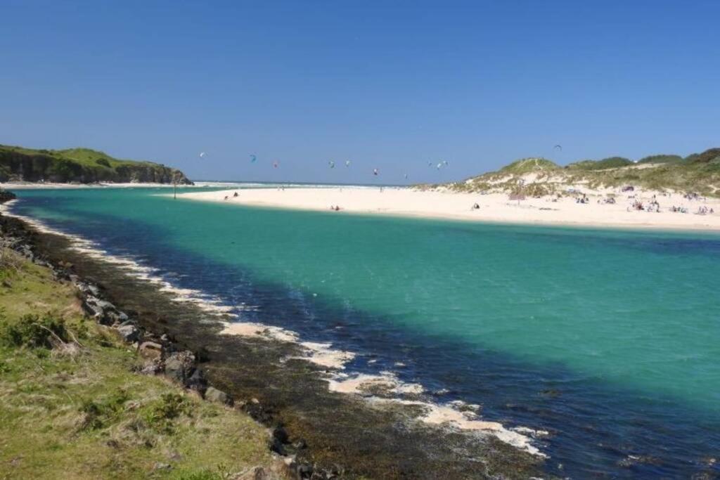 St Ives Apartment Private Parking With Garden 10 Minute Walk Into Town And Beach ภายนอก รูปภาพ